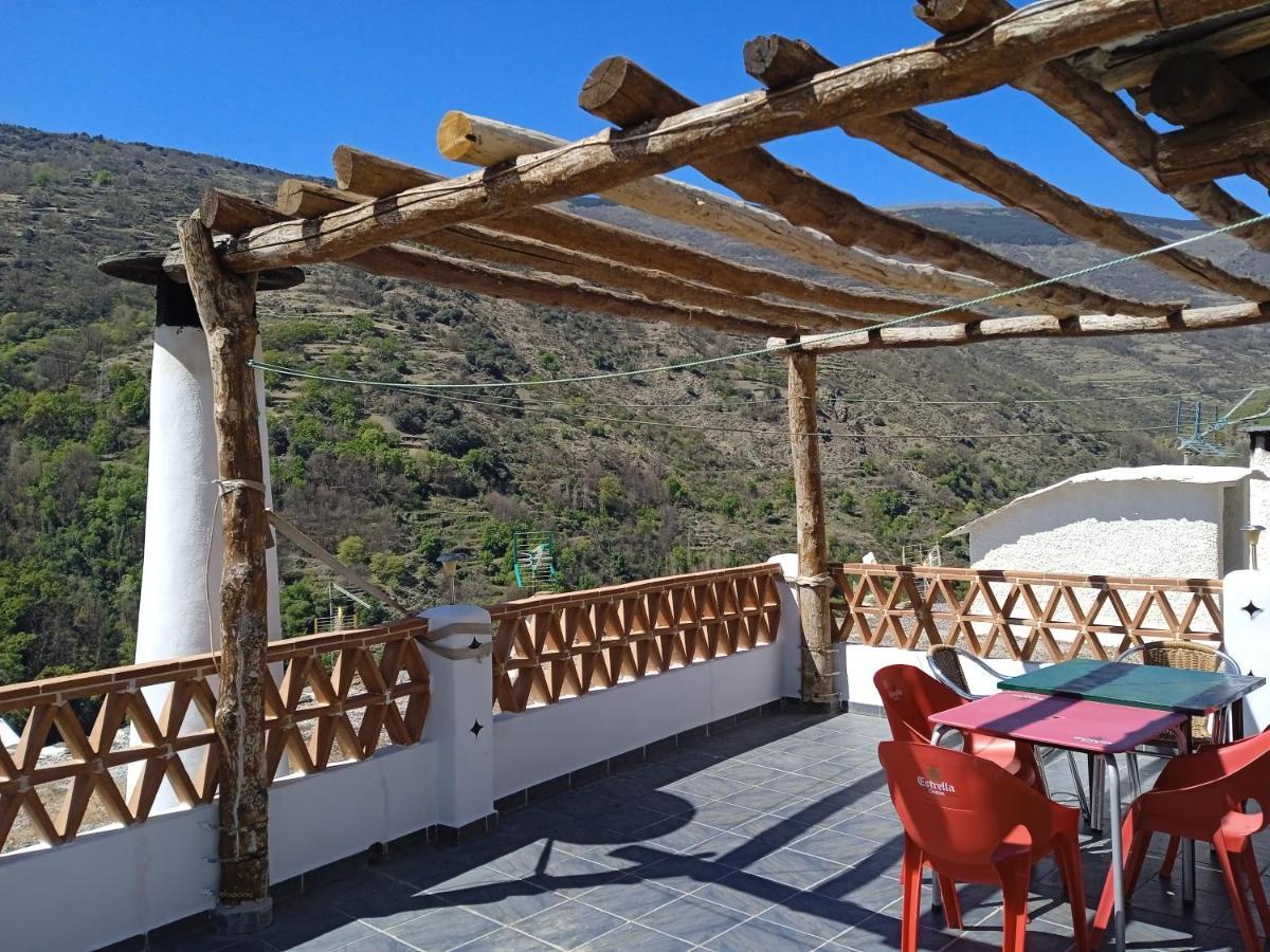 Casa Los Trillizos Pampaneira Exterior photo
