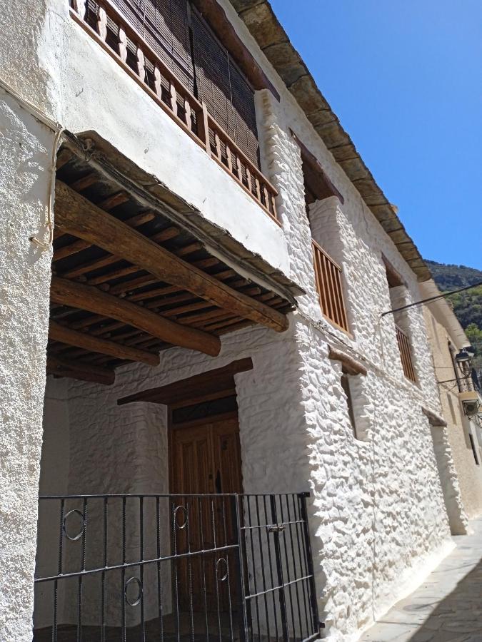 Casa Los Trillizos Pampaneira Exterior photo