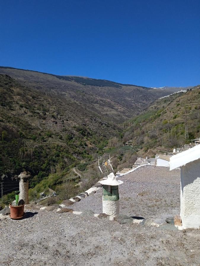 Casa Los Trillizos Pampaneira Exterior photo